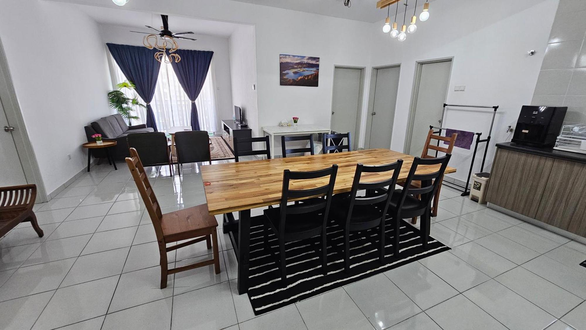 קאג'אנג Faliza Adelia Residence מראה חיצוני תמונה